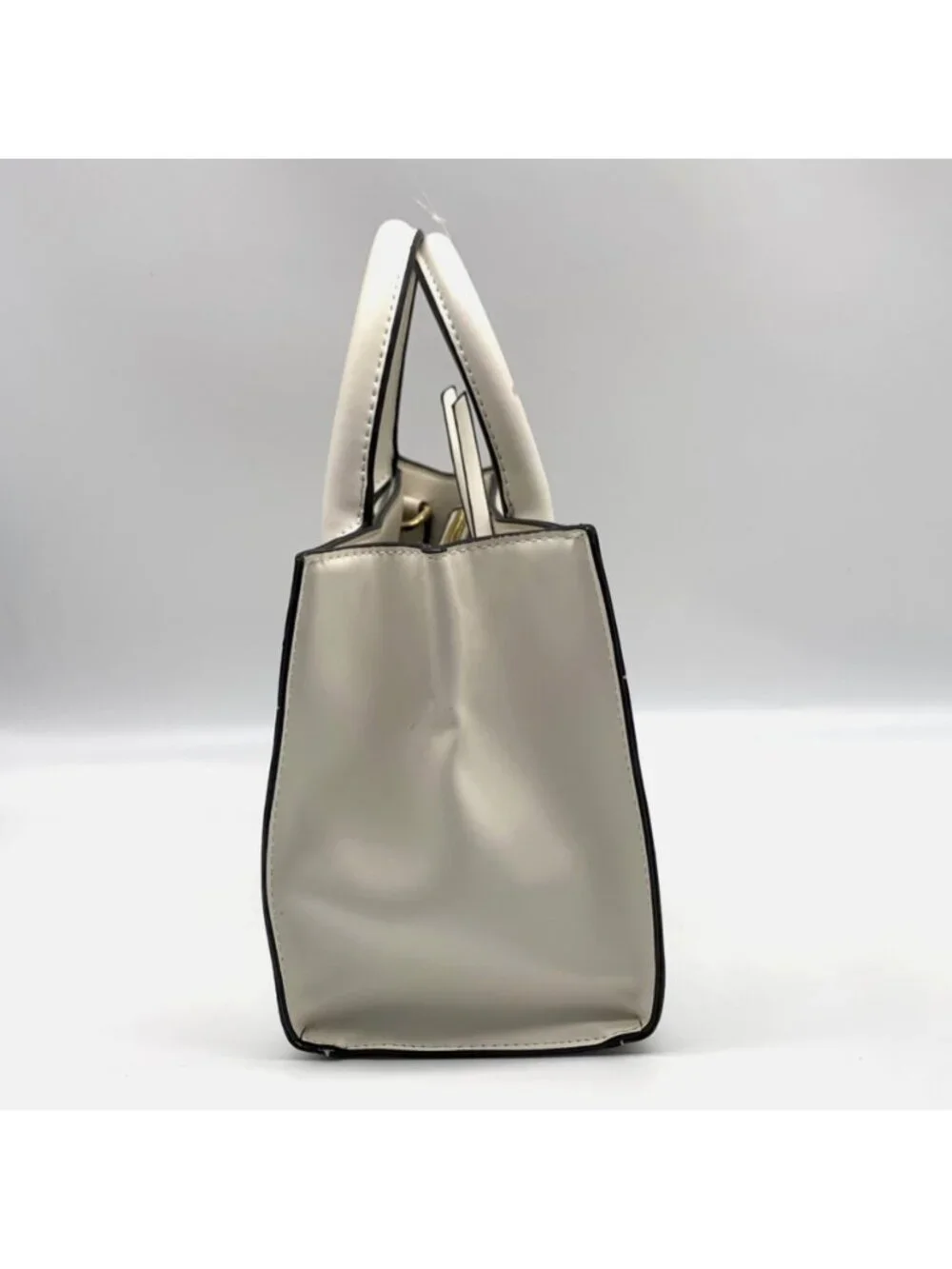 Crown & Ivy White Convertible Crossbody Satchel